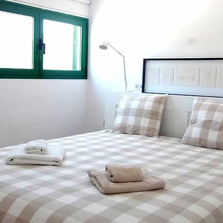 Playa Chica Place * Tias