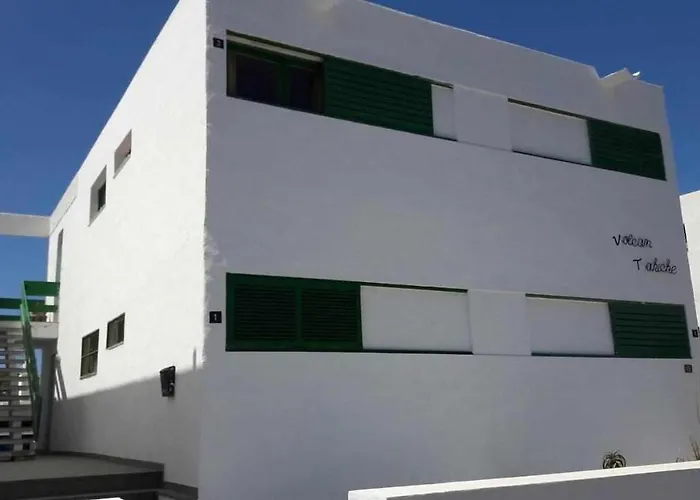 ** Playa Chica Place ** Apartamento Tías